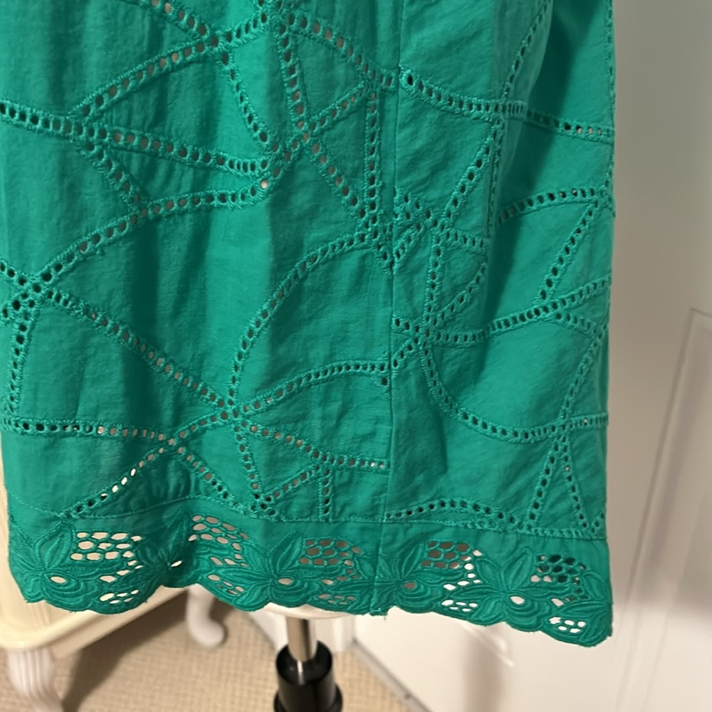 Cabi swing green top style #5036 size medium women’s top 100% cotton eyelet lace - Picture 3 of 8